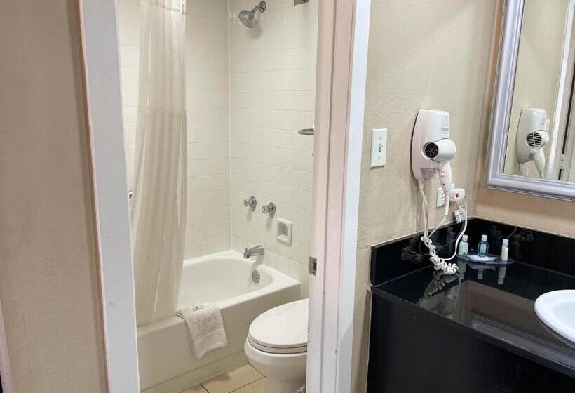 Четырехместный Номер Стандарт, Studio 6 Suites North Richland Hills Tx
