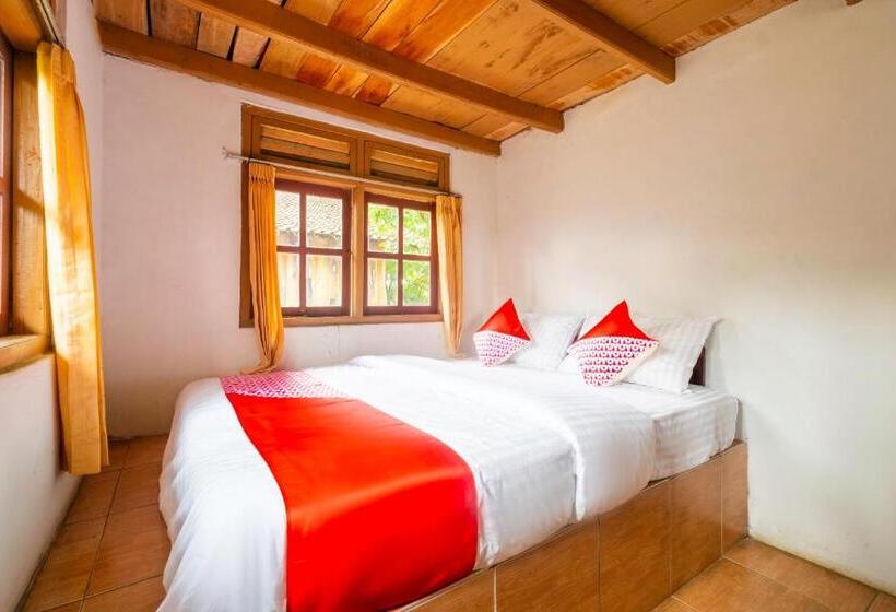 Семейный Номер, Oyo 2278 Cikidang Hunting Resort