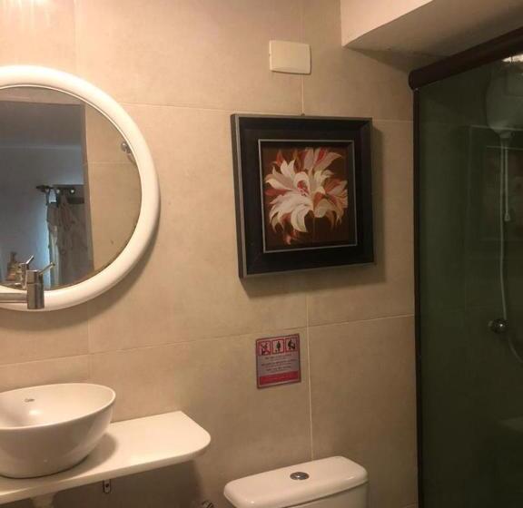 Люкс, The Place Hostel