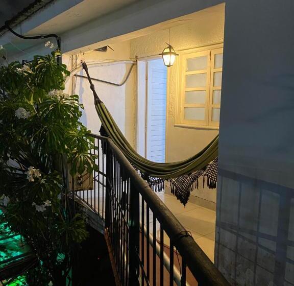 Номер Стандарт Индивидуальный с Балконом, The Place Hostel