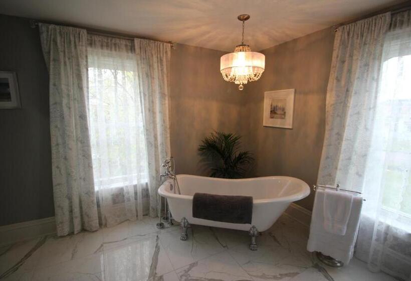 디럭스 스위트, Maplehurst Manor Bed And Breakfast