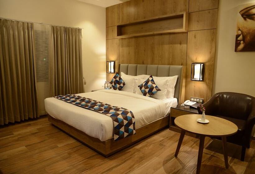 اتاق لوکس, Lords Inn Jamnagar -Motikhavdi