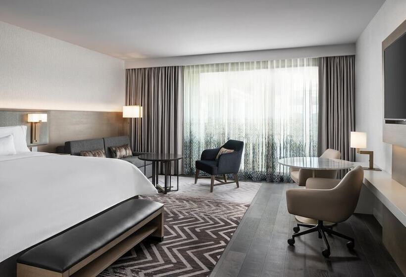 Studio Standard Lit Double, The Westin Anaheim Resort