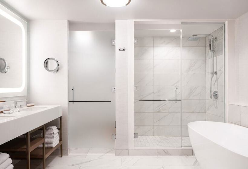 Suite, The Westin Anaheim Resort