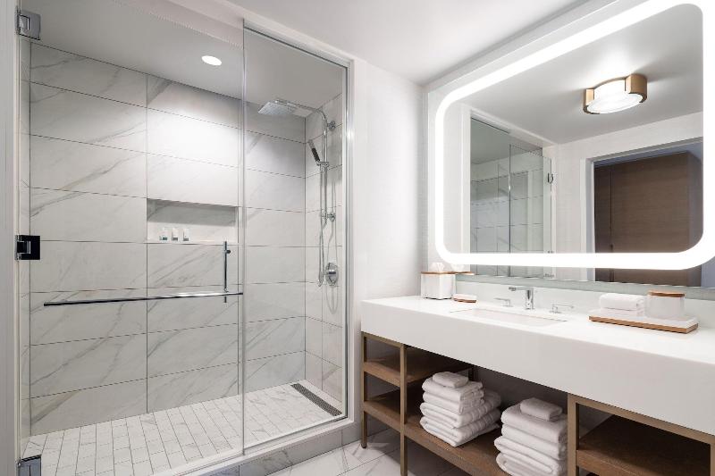 Chambre Standard Lit King Size, The Westin Anaheim Resort