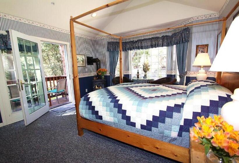 디럭스 룸, Mccaffrey House Bed And Breakfast Inn