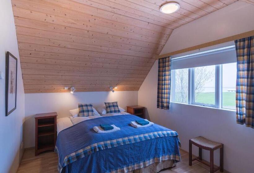 اتاق استاندارد با سرویس بهداشتی مشترک, Skyrhusid Hi Hostel