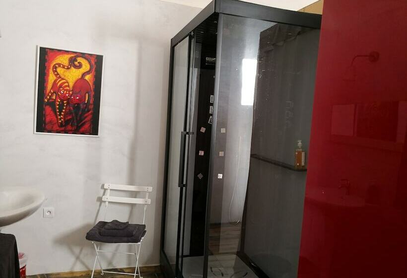 标准间, Le Moulin De Gauty