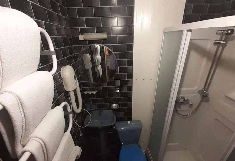 Номер Стандарт, Maxrooms Volga Hollywood