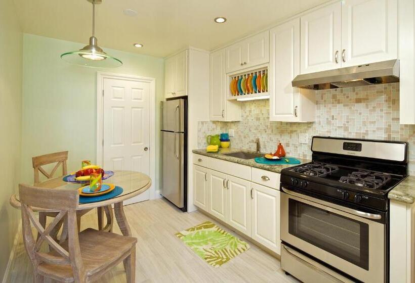 Mini Suite, Ocean Palms Beach Resort