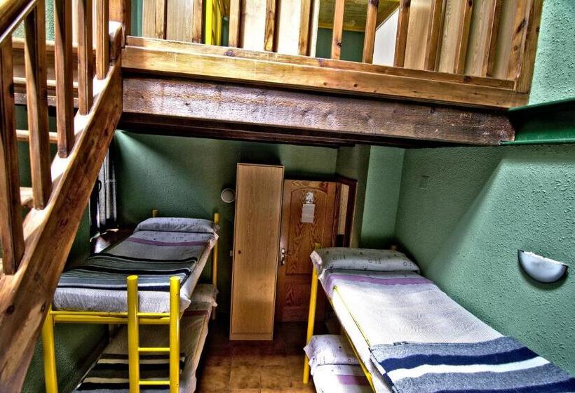 Семейный Номер, Albergue Juvenil De Bustiello