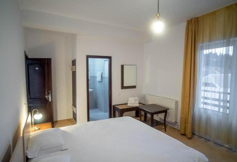 اتاق استاندارد با چشم‌انداز, Chalet 173
