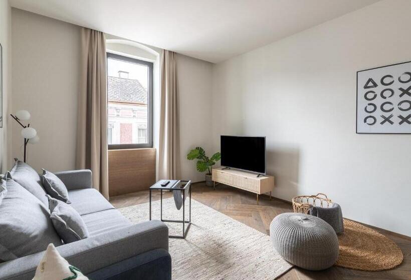 Люкс с Балконом, Limehome Linz Schillerstraße
