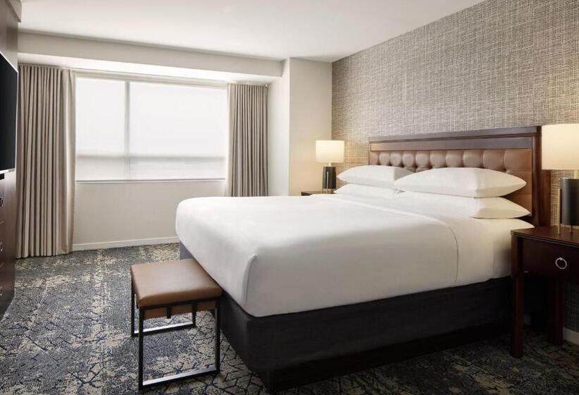 Номер Deluxe Кровать Кинг Вид на Город, Sheraton Valley Forge King Of Prussia