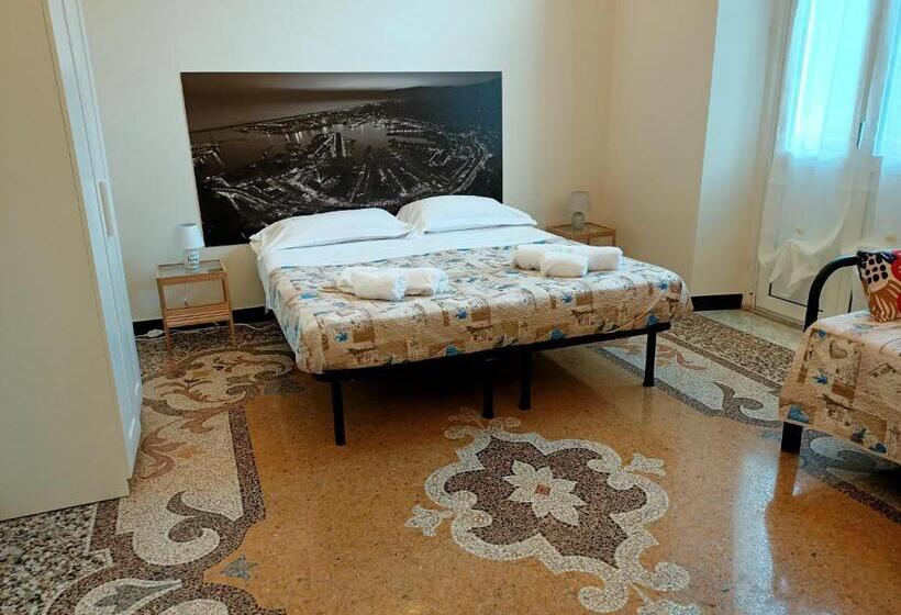 اتاق استاندارد چهارنفره با سرویس بهداشتی مشترک, Affittacamere Monumentale