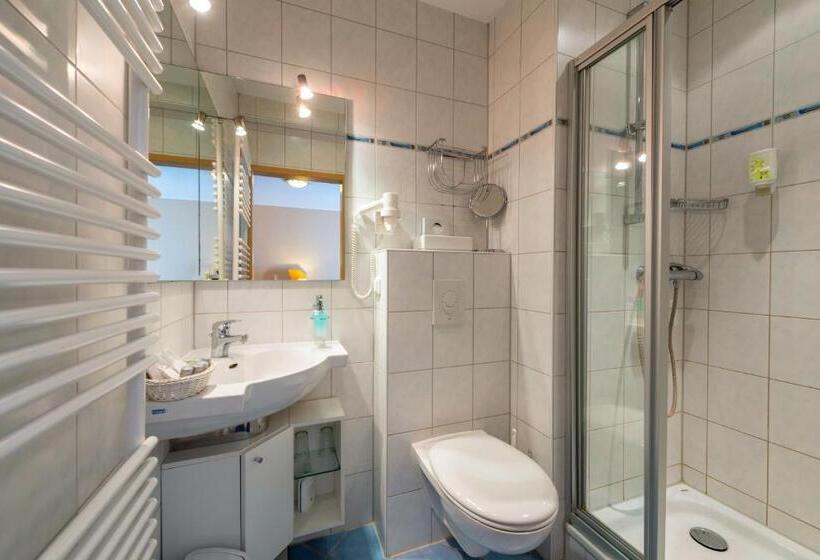 Номер Стандарт, Waldhotel Humboldtsee