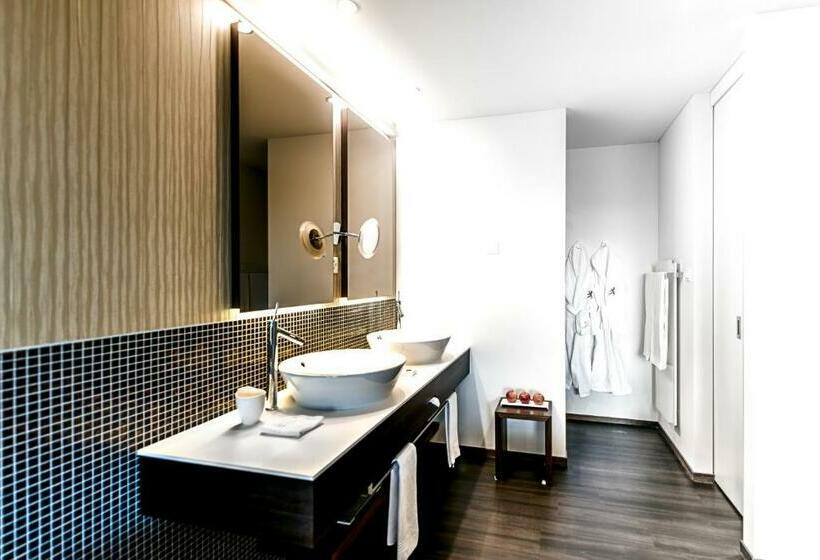 Полулюкс, Small Luxury Hotel Wellnesshotel Golfpanorama