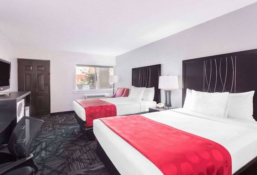 Номер Стандарт 2 Двуспальные Кровати, Ramada By Wyndham Tuscaloosa