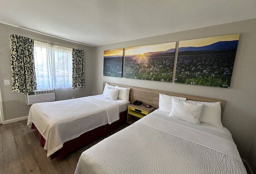 Номер Стандарт 2 Двуспальные Кровати, Days Inn By Wyndham San Marcos