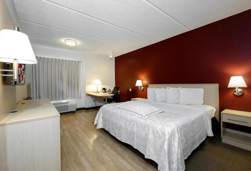 חדר סטנדרט מותאם לאדם עם מוגבלויות, Red Roof Inn Plus + Gainesville