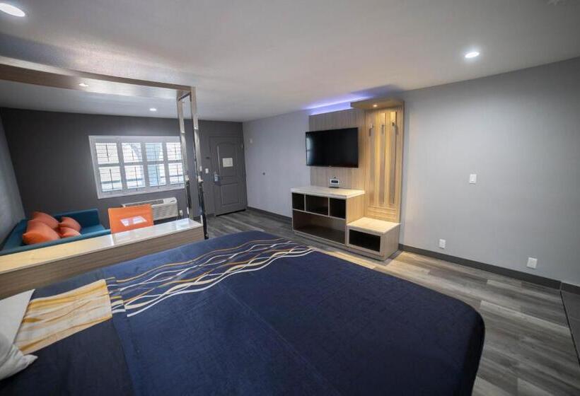 Номер Deluxe Кровать Кинг, Travelodge By Wyndham Whittier