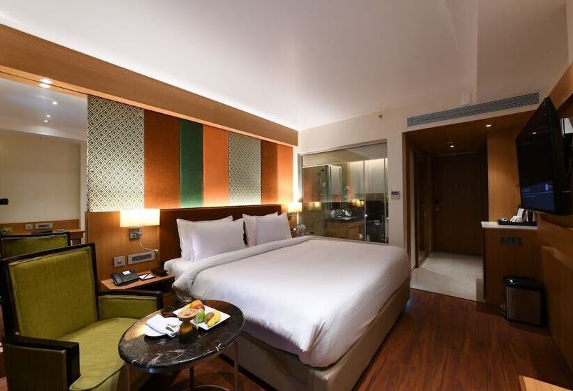 Номер Стандарт, The Fern, Kolhapur