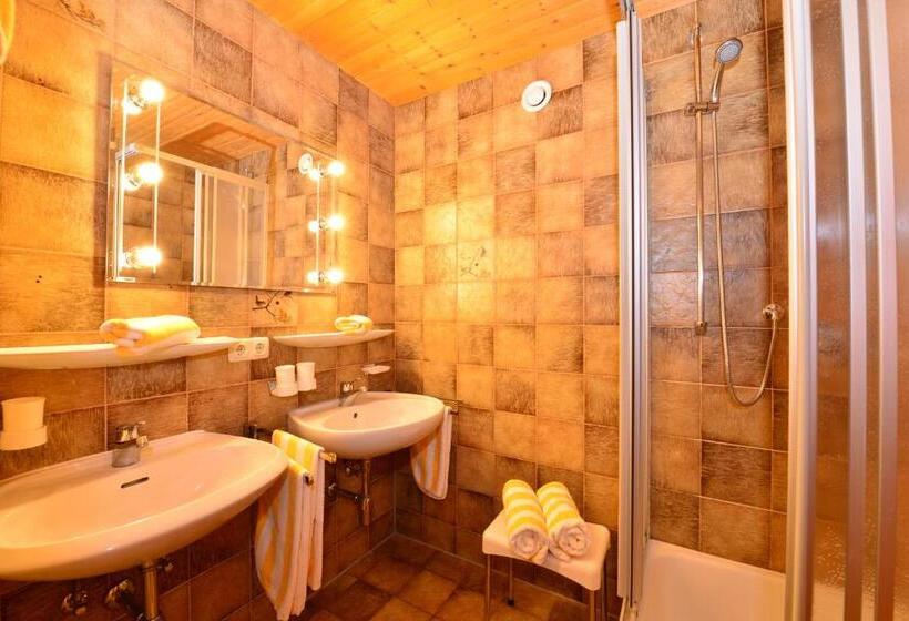 Апартаменты 1 Спальня с Балконом, Landhaus Almrausch