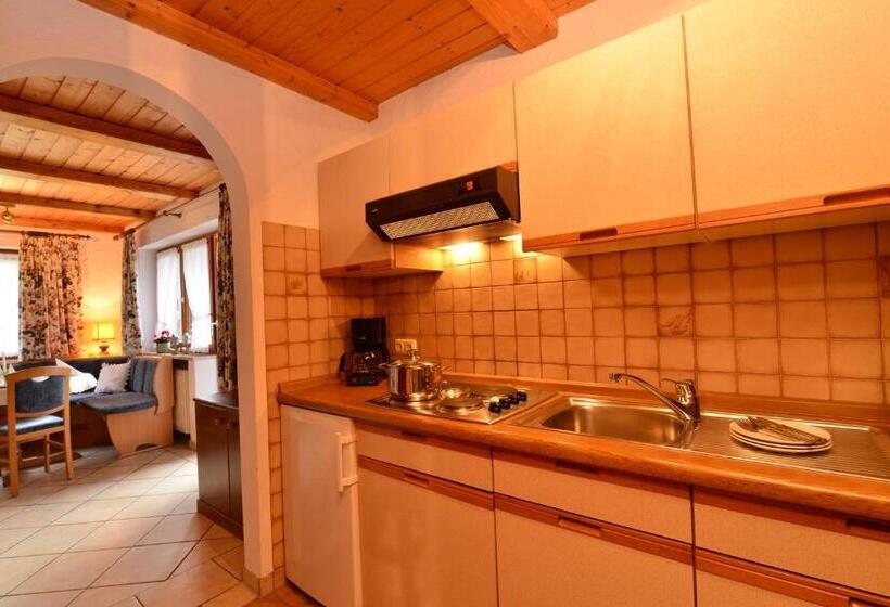 Апартаменты 1 Спальня с Балконом, Landhaus Almrausch