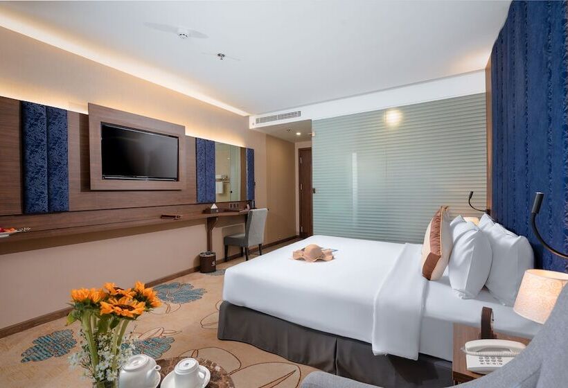 اتاق لوکس با چشم‌انداز شهر, Vesna Hotel Nha Trang