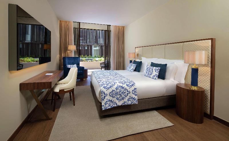 Номер Премиум, Boeira Garden Hotel Porto Gaia, Curio Collection By Hilton