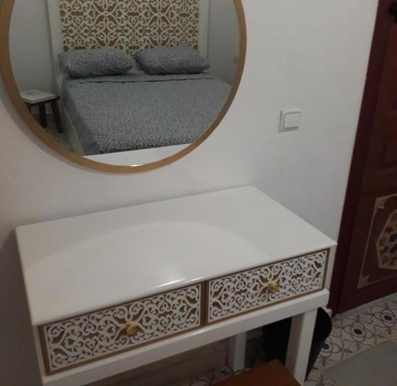 Номер Стандарт, The Riad Hostel Tangier