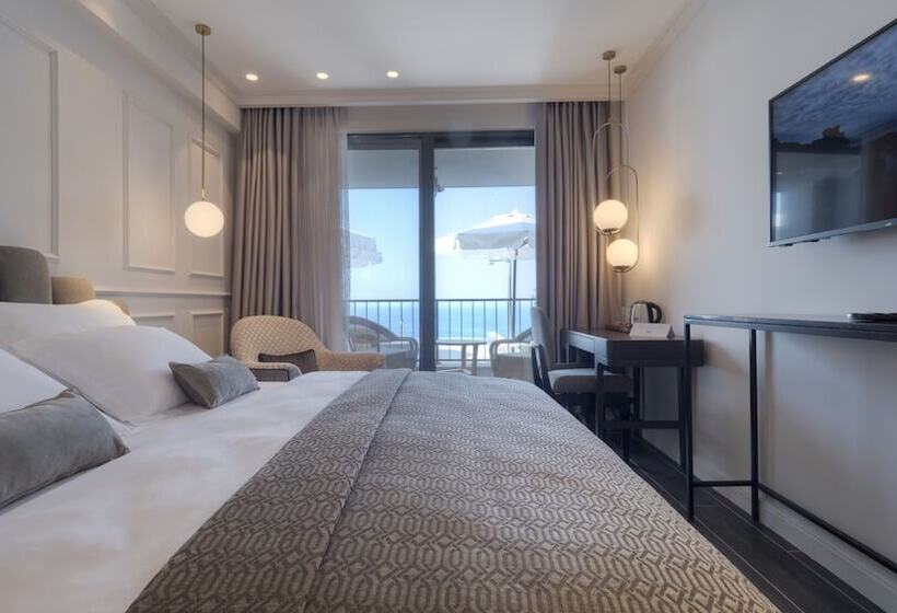 חדר סטנדרט נוף לבריכה, Vivid Blue Serenity Resort