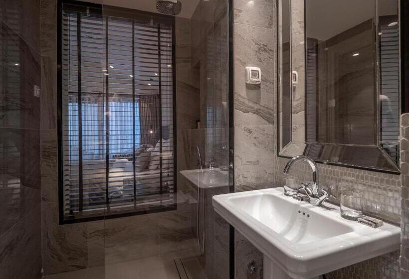 חדר סטנדרט מעבר לחד עם נוף לים, Vivid Blue Serenity Resort