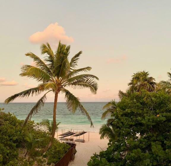 オーシャンビューデラックスルームバルコニー付き, Libelula Tulum Beachfront