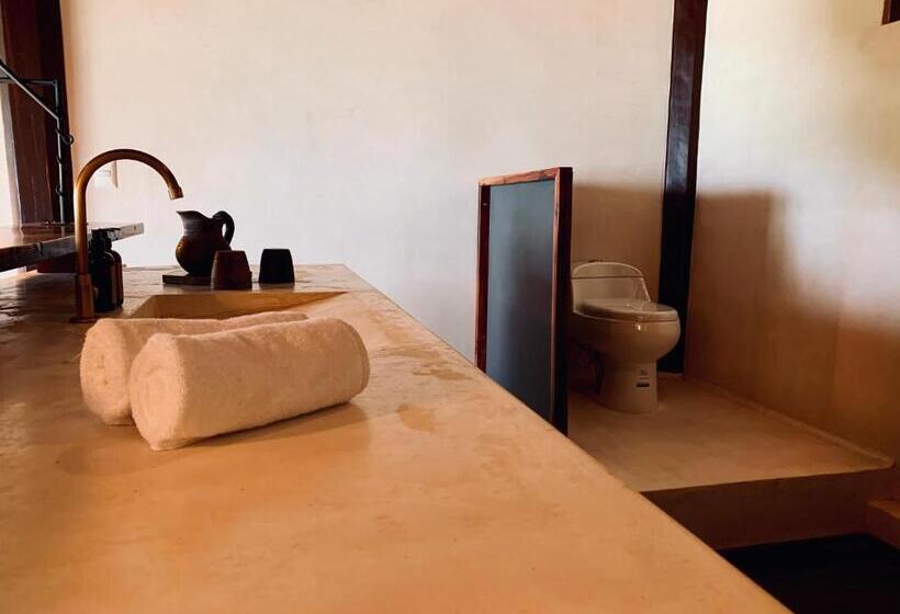 オーシャンビューデラックスルームバルコニー付き, Libelula Tulum Beachfront
