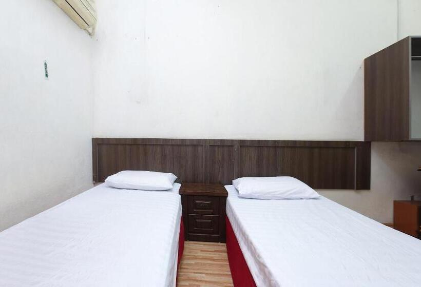 디럭스 룸, Spot On 89755 D&d Budget Inn