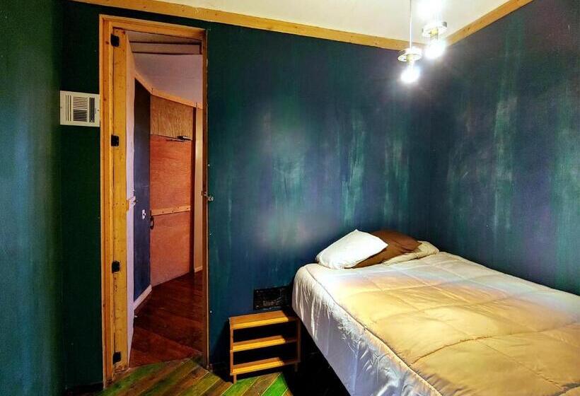 Шале 1 Спальня, Lost River Hostel