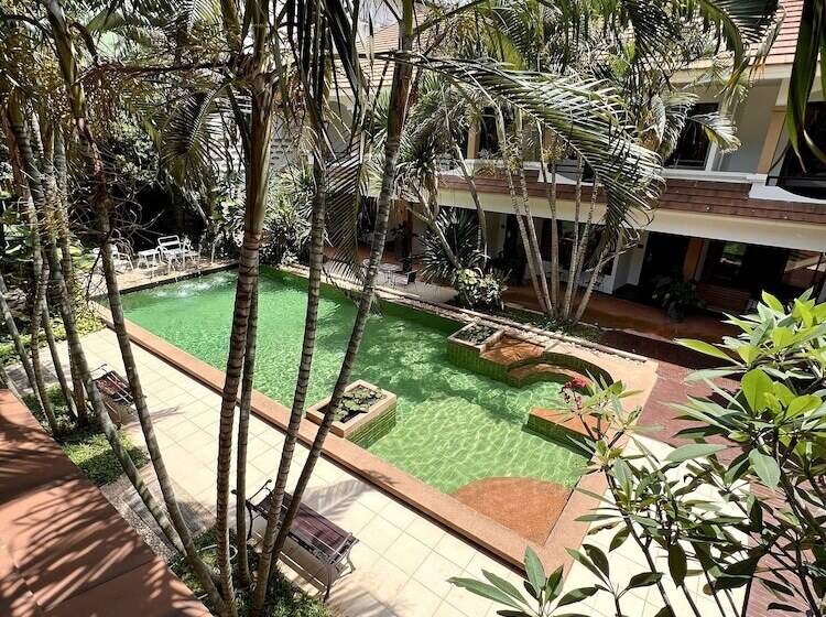 Номер Deluxe с Террасой, La Villa Khon Kaen