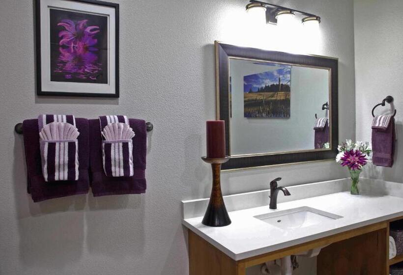 Люкс Deluxe Кровать Кинг, Bella Collina Bed & Breakfast