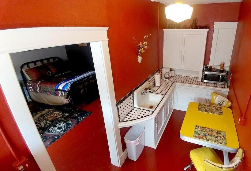 Люкс, Historic Whiting Hotel Suites