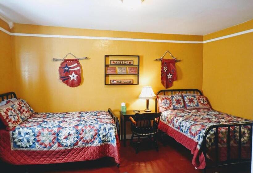 Люкс Повышенной Комфортности, Historic Whiting Hotel Suites