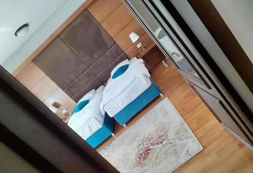 اتاق لوکس یک تخته, Club Bucovina Resort & Spa