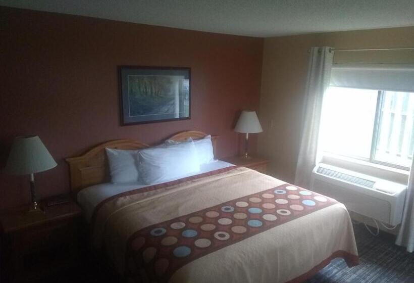 חדר דלוקס עם מיטת קינג, Super 8 By Wyndham Baxter/brainerd Area