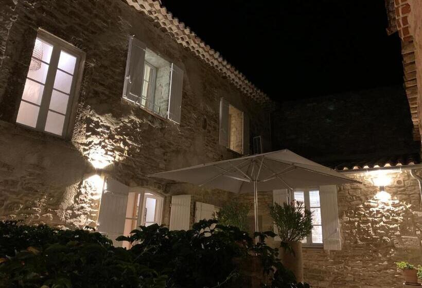 带大床的复式套间, La Maison Des Vendangeurs   Table D Hôtes Le Soir Du Jeudi Au Dimanche  Jacuzzi   Balnéo Spa   Acces