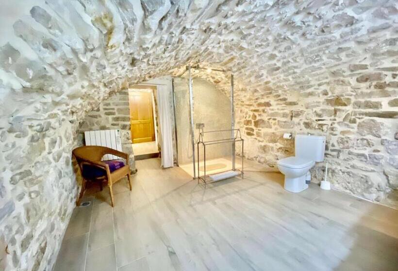 자쿠지 스위트, La Maison Des Vendangeurs   Table D Hôtes Le Soir Du Jeudi Au Dimanche  Jacuzzi   Balnéo Spa   Acces