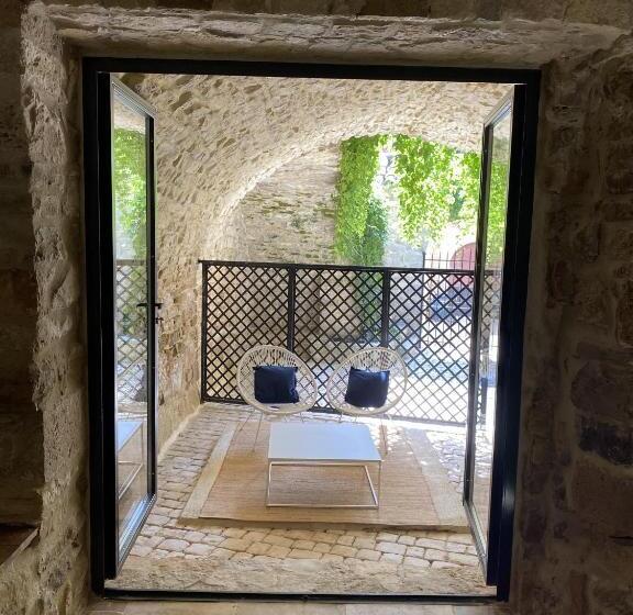 디럭스 스위트 킹 침대, La Maison Des Vendangeurs   Table D Hôtes Le Soir Du Jeudi Au Dimanche  Jacuzzi   Balnéo Spa   Acces