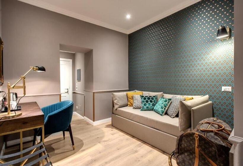 Suite, Tree Charme Parliament Boutique