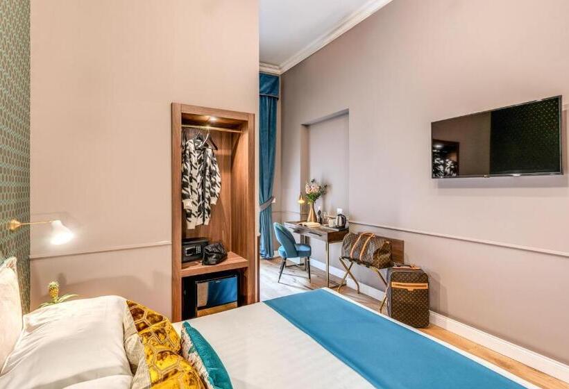 Habitación Deluxe con Balcón, Tree Charme Parliament Boutique