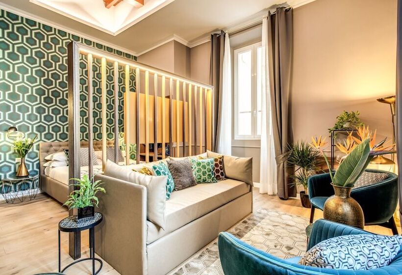 Suite Ejecutiva, Tree Charme Parliament Boutique