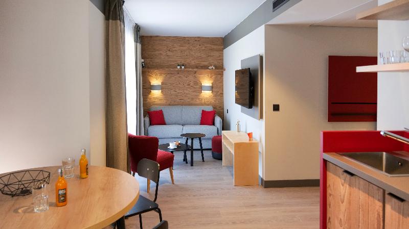 Апартаменты 2 Спальни, Plan B Hotel   Living Chamonix
